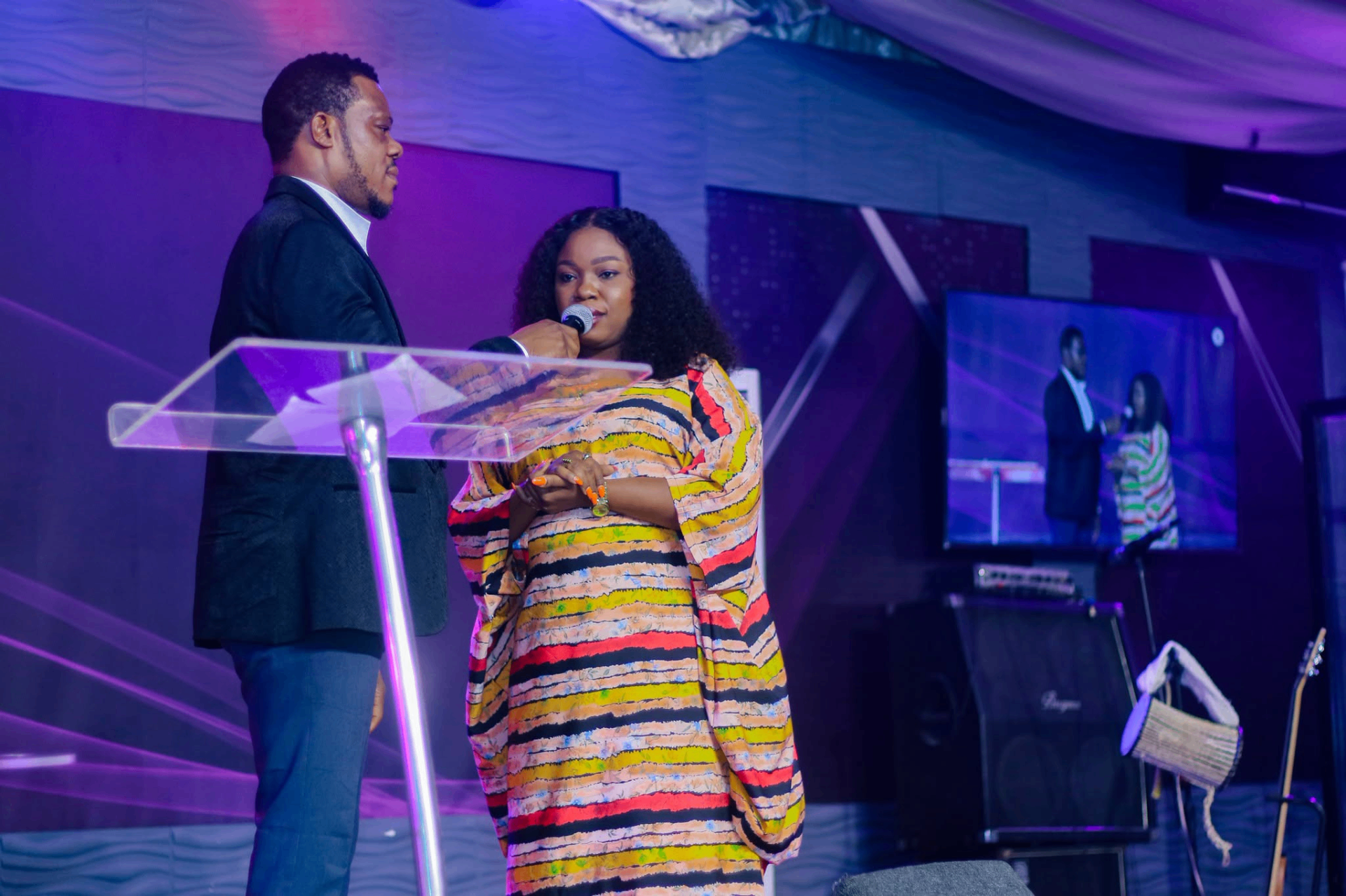 Member sharing a testimony